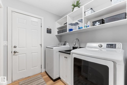 15919 58 Street, Edmonton, AB - Indoor Photo Showing Laundry Room