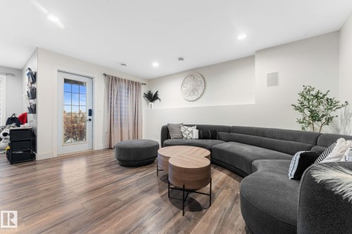 15919 58 Street, Edmonton, AB - Indoor Photo Showing Other Room