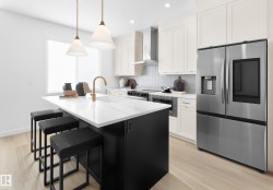 264 PATERSON Link  Edmonton, AB T6W 5V3