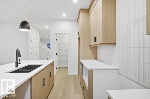 264 Paterson Link, Edmonton, AB - Indoor Photo Showing Kitchen With Double Sink