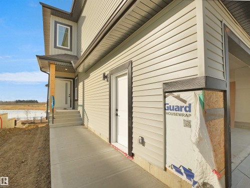 203 Crystal Creek Dr, Leduc, AB - Outdoor