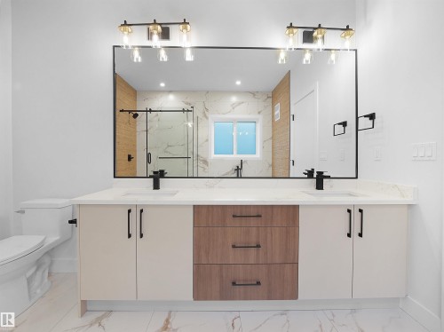 203 Crystal Creek Dr, Leduc, AB - Indoor Photo Showing Bathroom