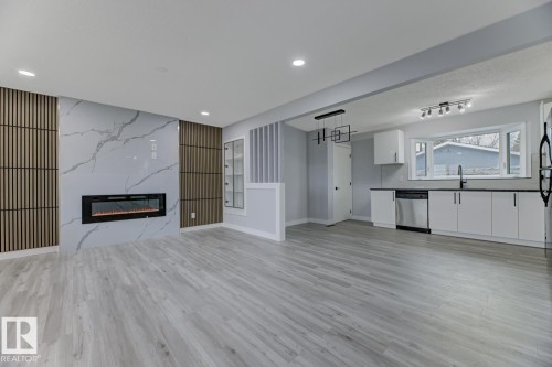 6208 137 Avenue  Edmonton, AB T5A 1C9