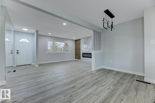 6208 137 Avenue, Edmonton, AB - Indoor With Fireplace