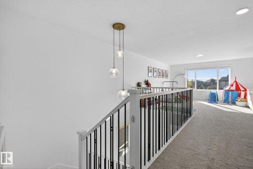 9219 183 Avenue, Edmonton, AB - Indoor Photo Showing Other Room