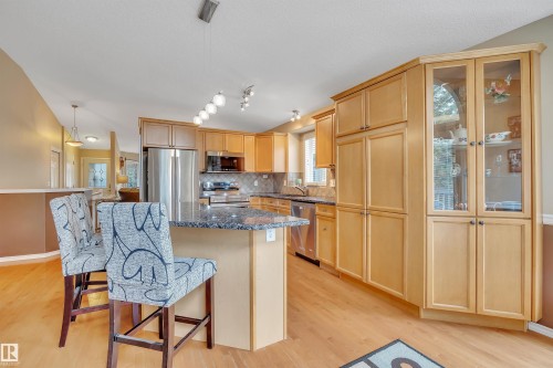 6 102 Bridgeport Crossing, Leduc, AB - Indoor Photo Showing Kitchen With Stainless Steel Kitchen