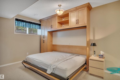 6 102 Bridgeport Crossing, Leduc, AB - Indoor Photo Showing Bedroom