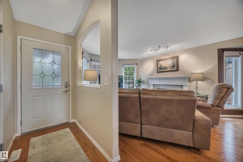 6 102 Bridgeport Crossing, Leduc, AB - Indoor