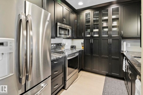 109 11080 Ellerslie Road, Edmonton, AB - Indoor Photo Showing Kitchen With Upgraded Kitchen
