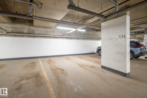 109 11080 Ellerslie Road, Edmonton, AB - Indoor Photo Showing Garage