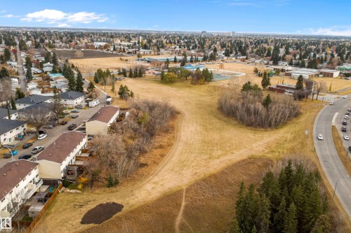 47 Royal Road, Edmonton, AB - Outdoor With View