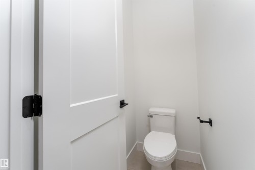 73 Landing Trails Drive, Gibbons, AB - Indoor Photo Showing Bathroom