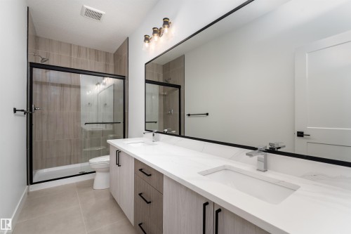 73 Landing Trails Drive, Gibbons, AB - Indoor Photo Showing Bathroom