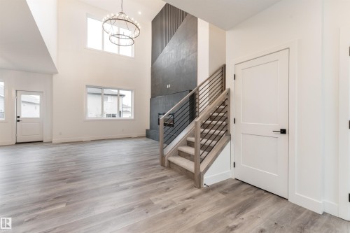 73 Landing Trails Drive, Gibbons, AB - Indoor Photo Showing Other Room