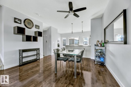 2 723 172 Street, Edmonton, AB - Indoor