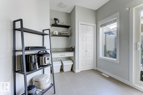 2 723 172 Street, Edmonton, AB - Indoor Photo Showing Other Room