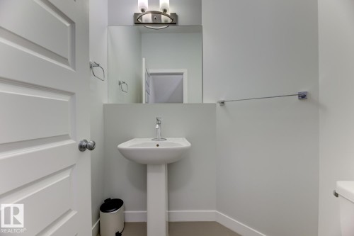 2 723 172 Street, Edmonton, AB - Indoor Photo Showing Bathroom