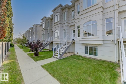 2 723 172 Street, Edmonton, AB - Outdoor