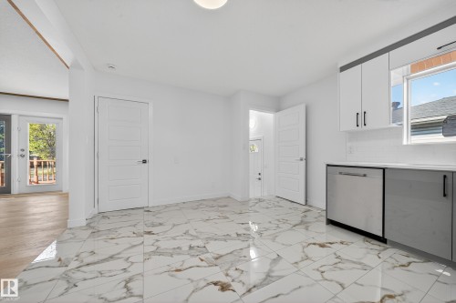 12919 113A St, Edmonton, AB - Indoor