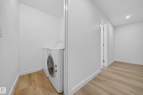 12919 113A St, Edmonton, AB - Indoor Photo Showing Laundry Room