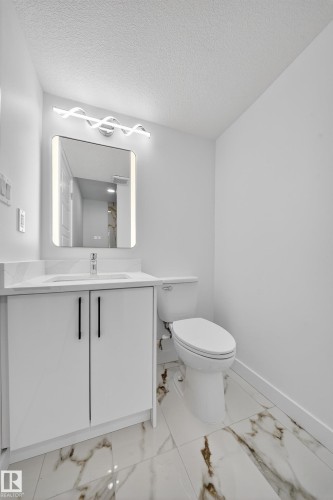 12919 113A St, Edmonton, AB - Indoor Photo Showing Bathroom