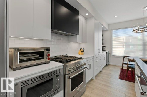 58 5 Rondeau Drive, St. Albert, AB - Indoor Photo Showing Kitchen With Upgraded Kitchen