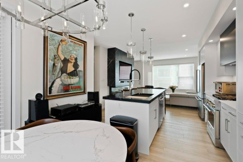 58 5 Rondeau Drive, St. Albert, AB - Indoor Photo Showing Kitchen With Upgraded Kitchen