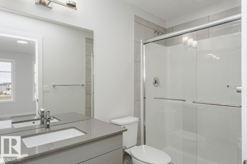 4297 Kinglet Drive, Edmonton, AB - Indoor Photo Showing Bathroom