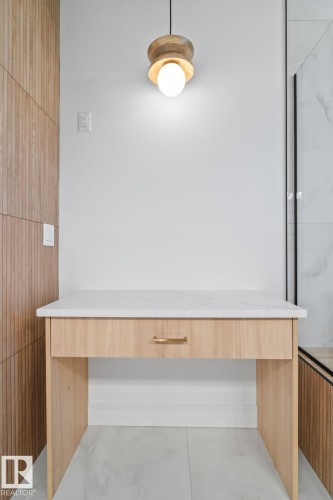 20908 128 Avenue, Edmonton, AB - Indoor