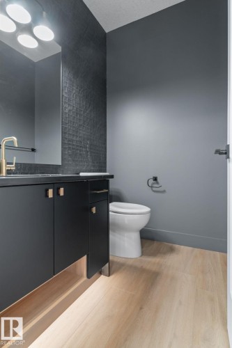 20908 128 Avenue, Edmonton, AB - Indoor Photo Showing Bathroom