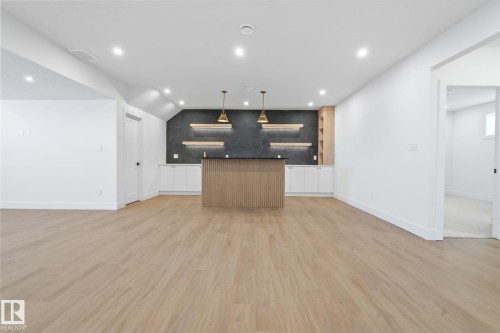20908 128 Avenue, Edmonton, AB - Indoor Photo Showing Kitchen