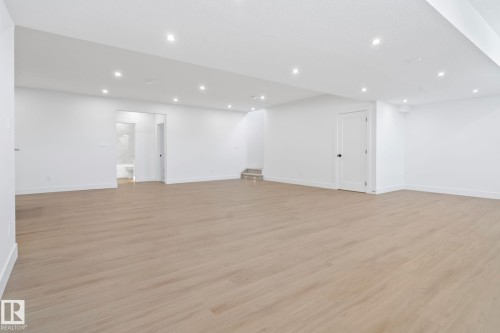 20908 128 Avenue, Edmonton, AB - Indoor Photo Showing Other Room