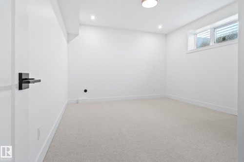 20908 128 Avenue, Edmonton, AB - Indoor Photo Showing Other Room