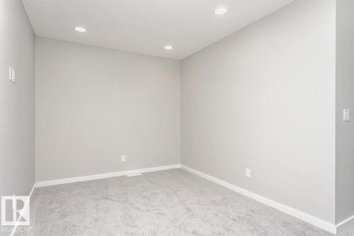 4303 Kinglet Drive, Edmonton, AB - Indoor Photo Showing Other Room