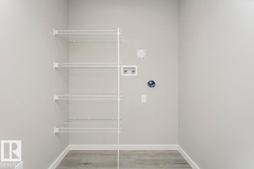 4303 Kinglet Drive, Edmonton, AB - Indoor With Storage
