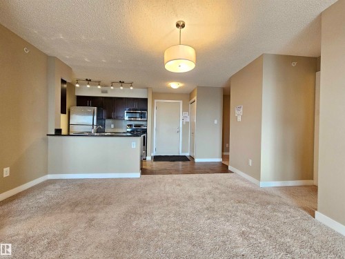 406 1080 Mcconachie Boulevard, Edmonton, AB - Indoor Photo Showing Kitchen