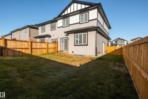 23 Hunter Place, Spruce Grove, AB - Outdoor With Exterior