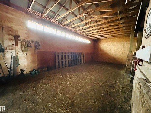 465012 Rge Road 253, Rural Wetaskiwin County, AB - Indoor