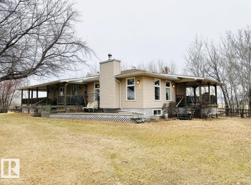 465012 Rge Road 253, Rural Wetaskiwin County, AB - Outdoor With Deck Patio Veranda