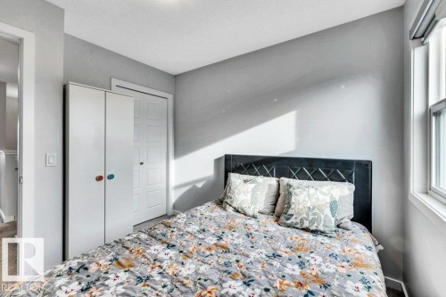 2821 Anton Wynd, Edmonton, AB - Indoor Photo Showing Bedroom