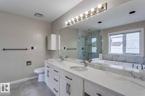 12416 29A Avenue, Edmonton, AB - Indoor Photo Showing Bathroom