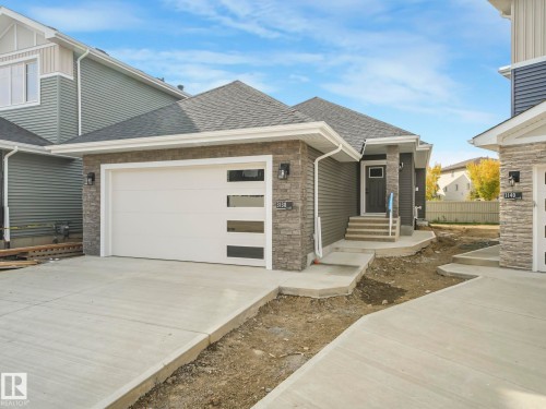 3138 Magpie Wy, Edmonton, AB - Outdoor