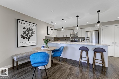 210 5029 Edgemont Boulevard, Edmonton, AB - Indoor