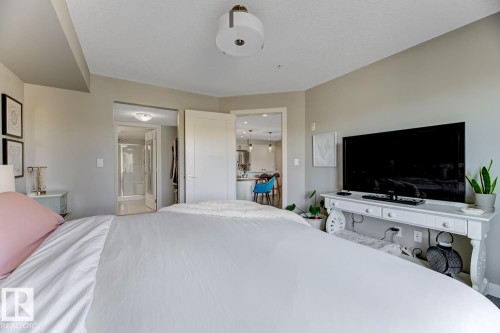 210 5029 Edgemont Boulevard, Edmonton, AB - Indoor Photo Showing Bedroom
