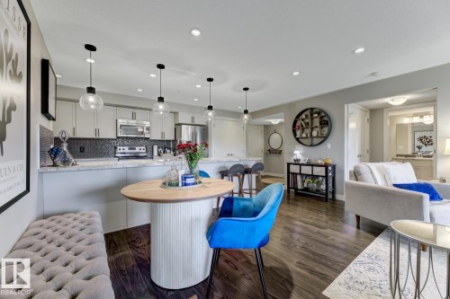 210 5029 Edgemont Boulevard, Edmonton, AB - Indoor