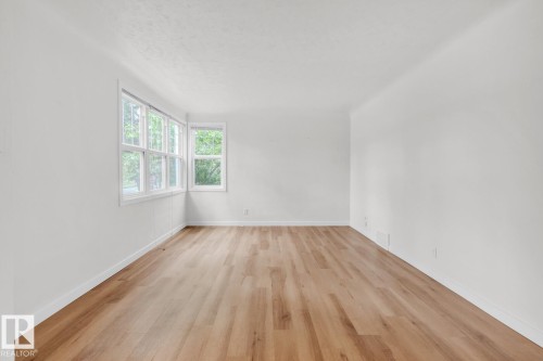 11130 71 Avenue, Edmonton, AB - Indoor Photo Showing Other Room