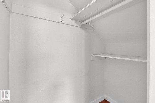 11130 71 Avenue, Edmonton, AB - Indoor With Storage