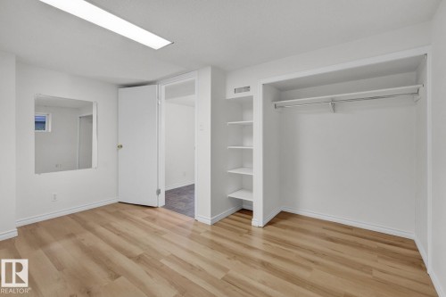 11130 71 Avenue, Edmonton, AB - Indoor Photo Showing Other Room