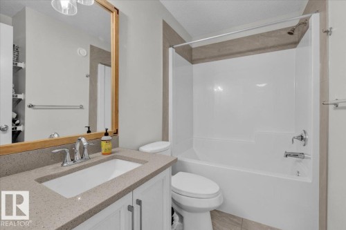788 Berg Loop, Leduc, AB - Indoor Photo Showing Bathroom