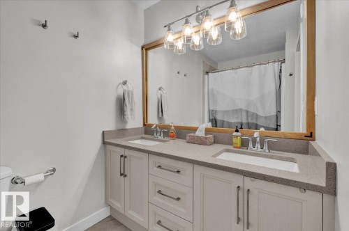 788 Berg Loop, Leduc, AB - Indoor Photo Showing Bathroom